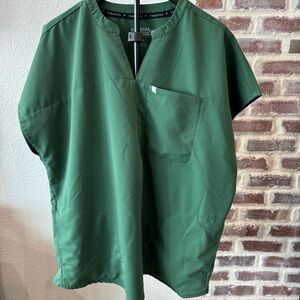Fabletics Green Scrub Top Size XXL 1X Medical Nurse Shirt